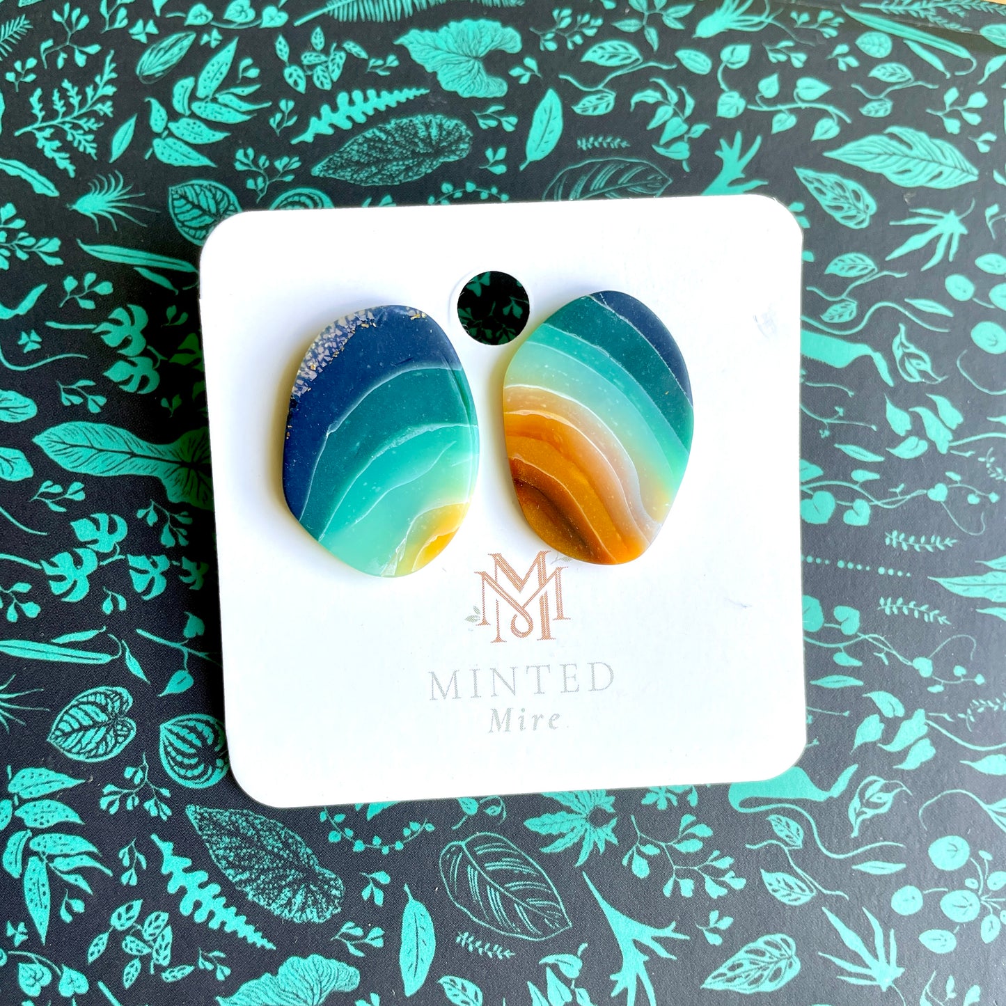The Elemental Agate Stud