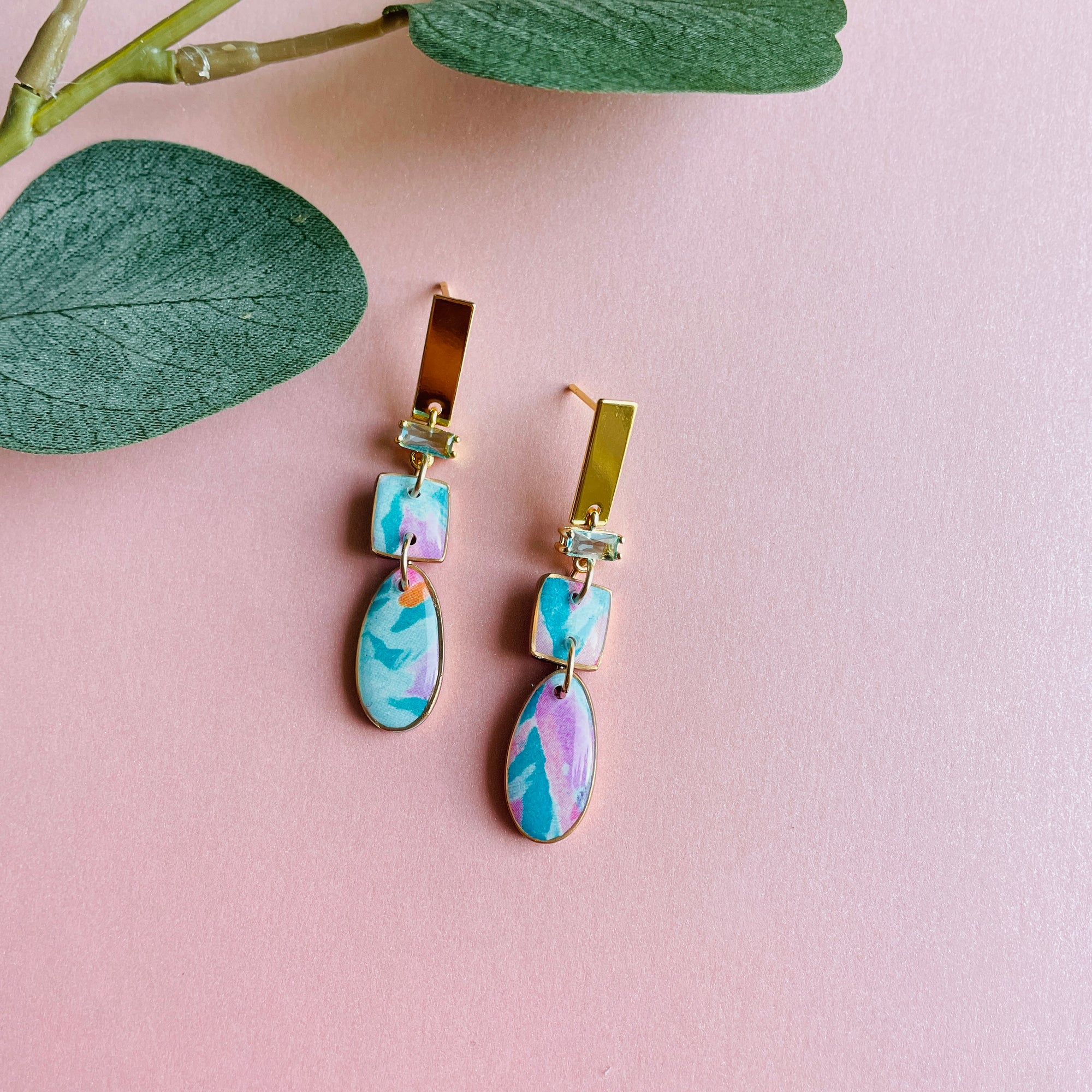 V. 4  |  Chromatic Gems